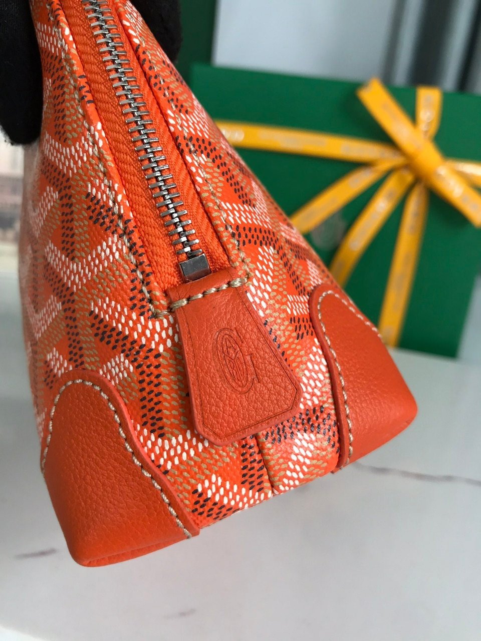 Goyard Vendôme Cosmetic Pouch Orange Goyardine Canvas And Calfskin Trim 17cm view 7