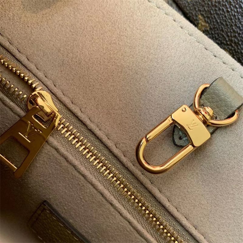 Louis Vuitton LV OnTheGo East West M46653 Beige 25cm view 9