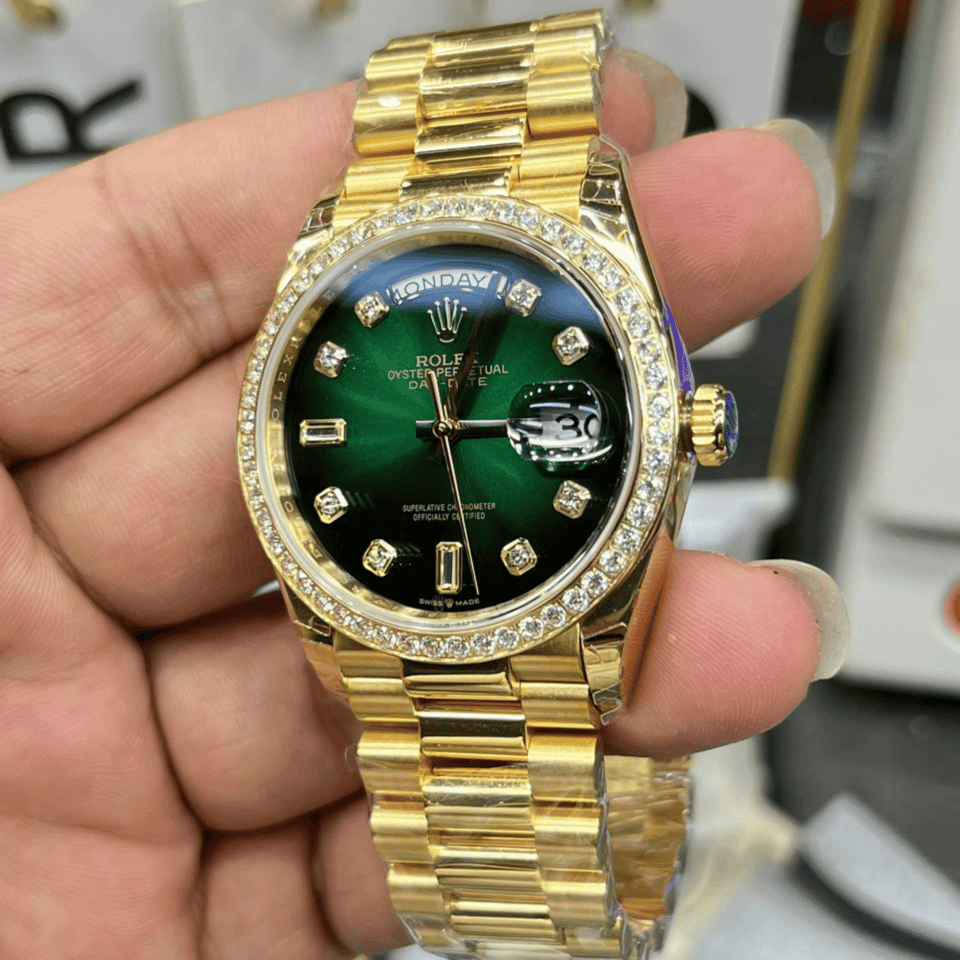 [SUPER CLONE] Rolex Yellow Gold Day-Date Diamond Bezel Onyx Green Dial President Bracelet 36mm view 4