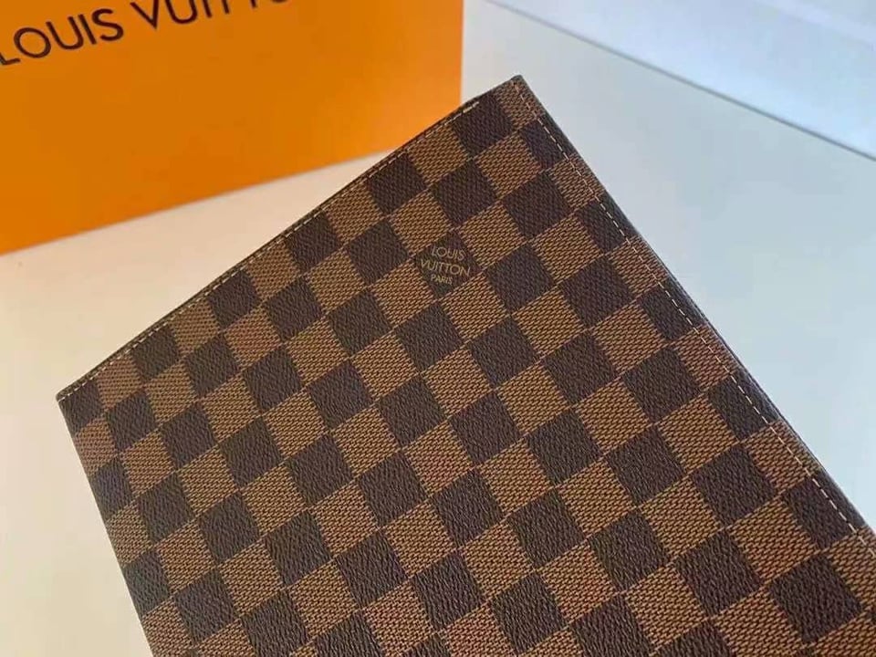 Louis Vuitton Pochette Voyage Damier Ebene 25Cm view 7