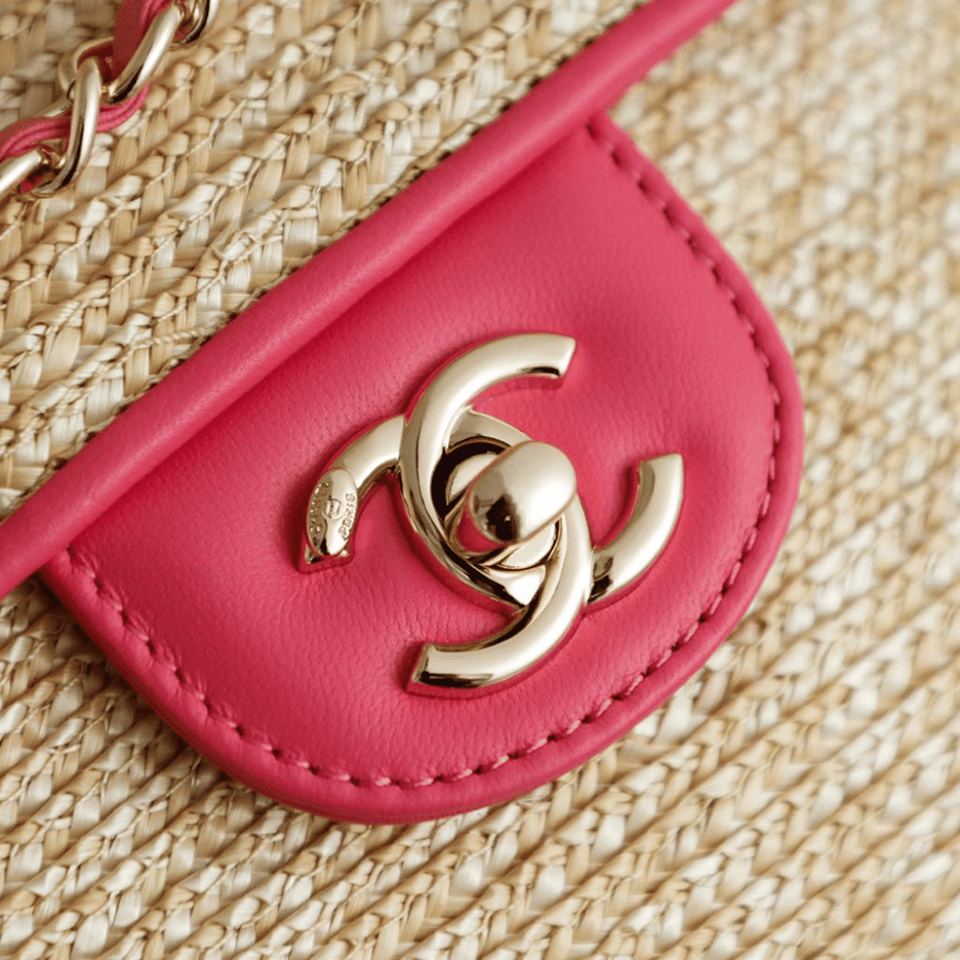 Chanel Flap Bag 23cm/9.1in view 8