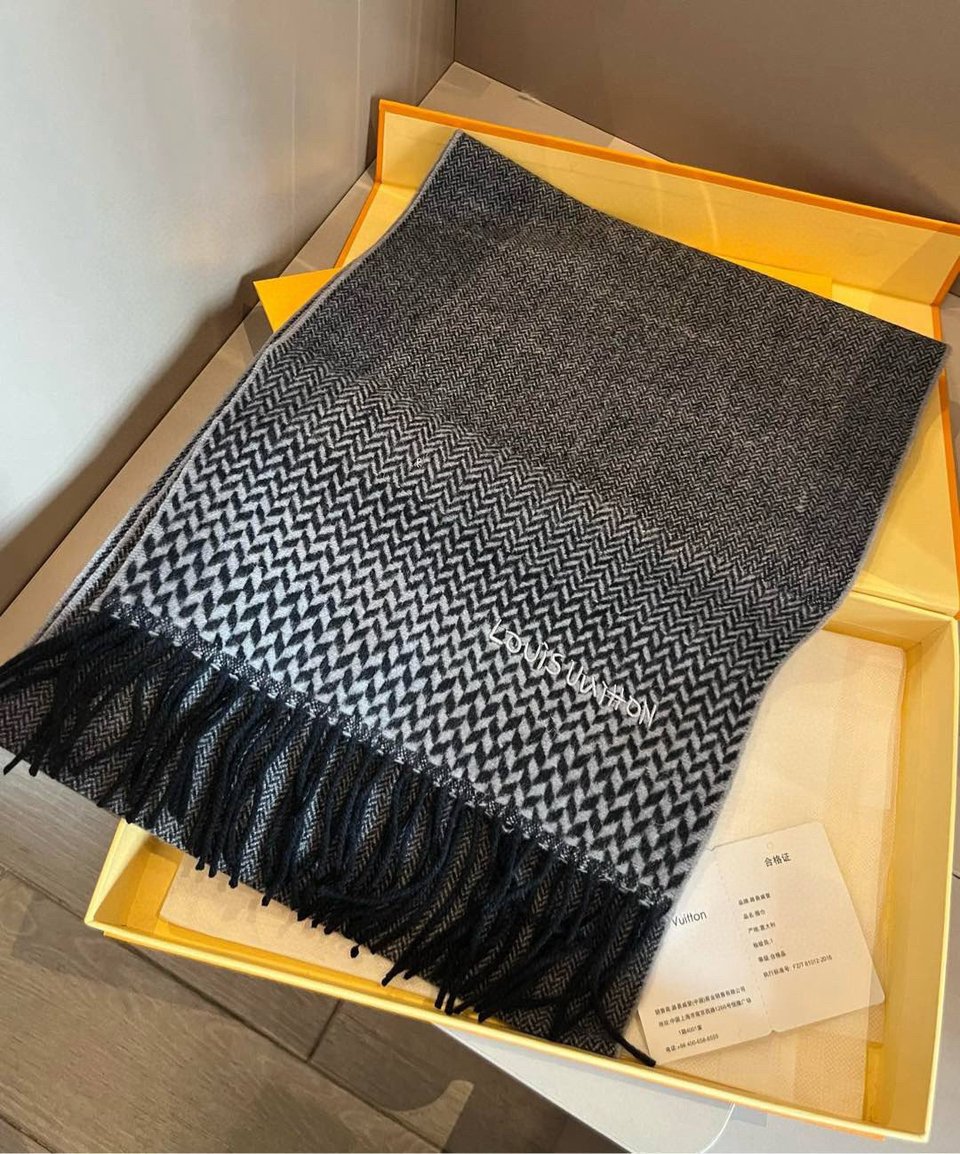 Louis Vuitton Herringbone Cashmere Scarf Black For Women 185cm view 5