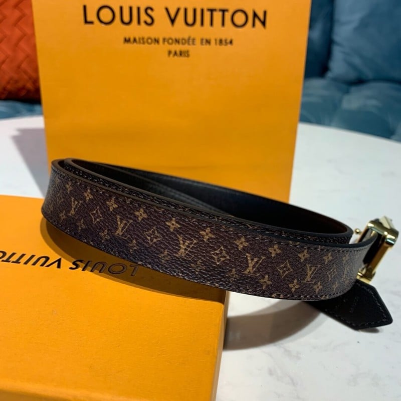 Louis Vuitton 25mm LV Malletier Belt M9943V view 7