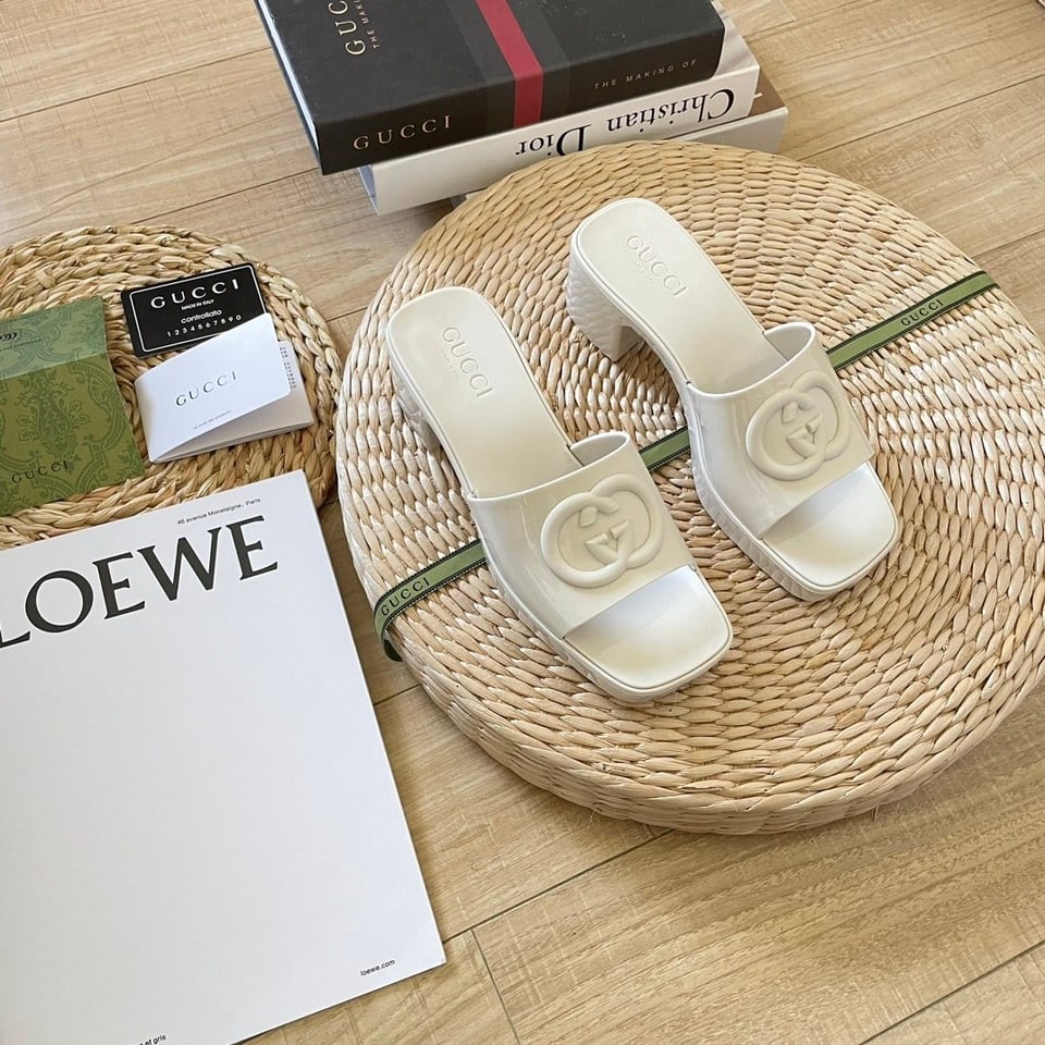 Gucci Women Slide Sandal White view 8