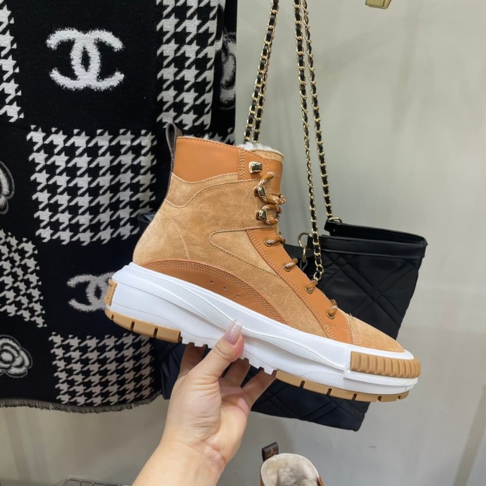 Louis Vuitton Squad Sneaker Boots Suede Brown view 4