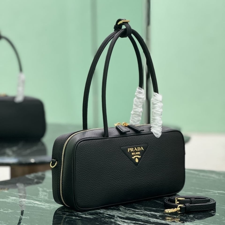 Prada Medium Top Handle Bag Black 29Cm view 4