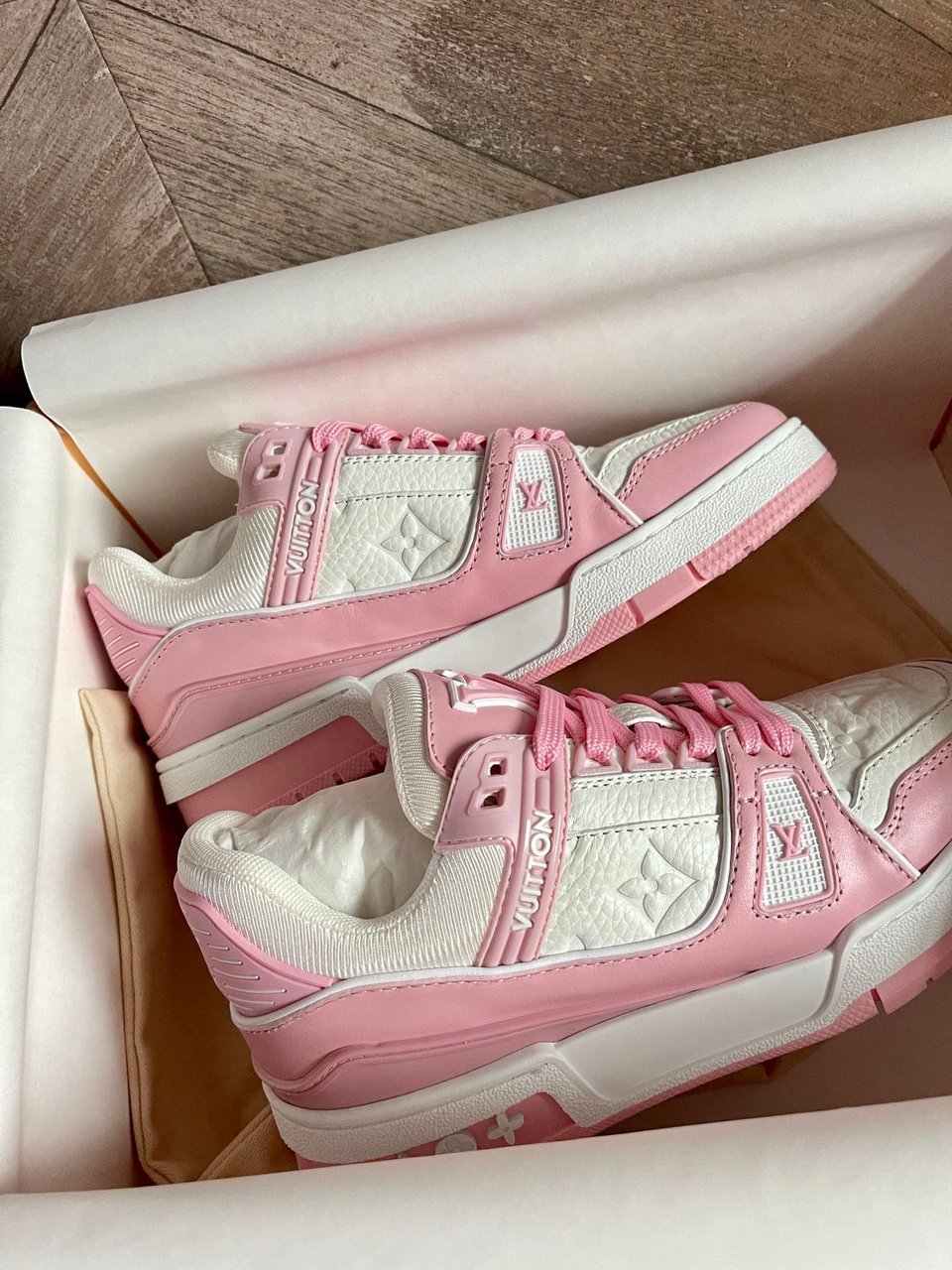 Louis Vuitton Lv Trainer Sneaker Pink Rose 1Aboek view 6