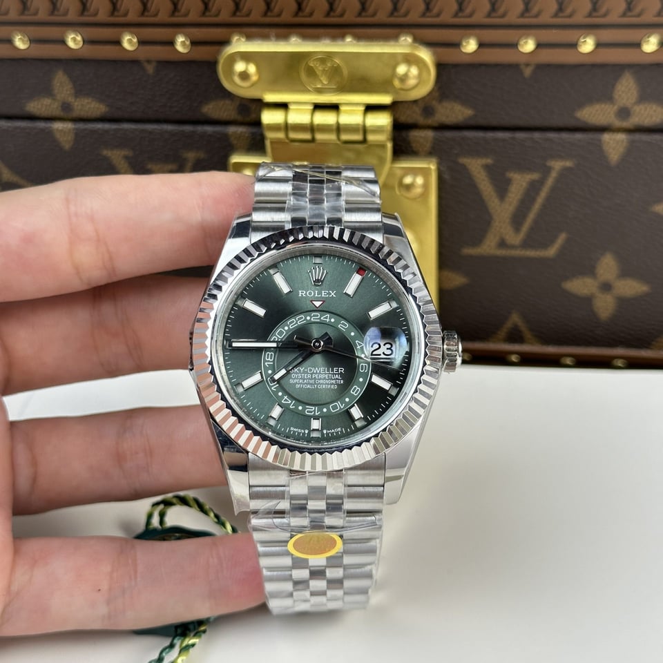 [Superclone] Rolex Sky-Dweller 42mm Mint Green Dial Jubilee 336934 view 3