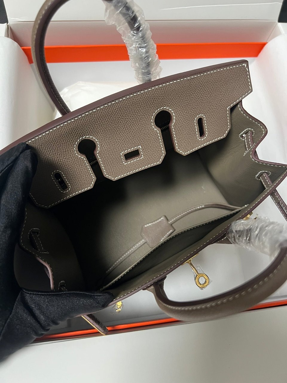 Hermes Birkin Sellier Vert De Gris Epsom Leather Gold Hardware view 9