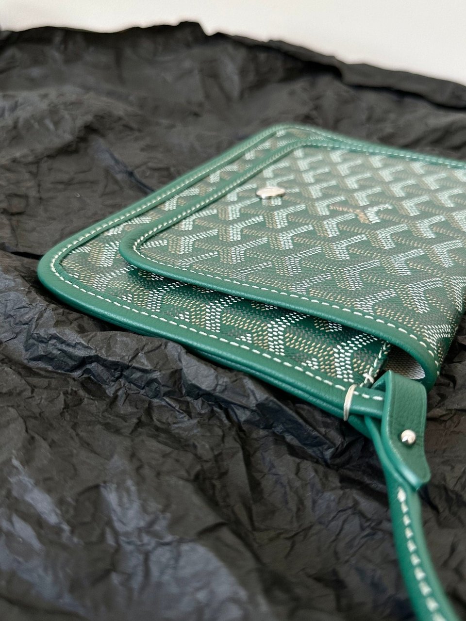 Goyard Plumet Pocket Wallet 20 Cm Green Goyardine Canvas And Lambskin Trim view 8