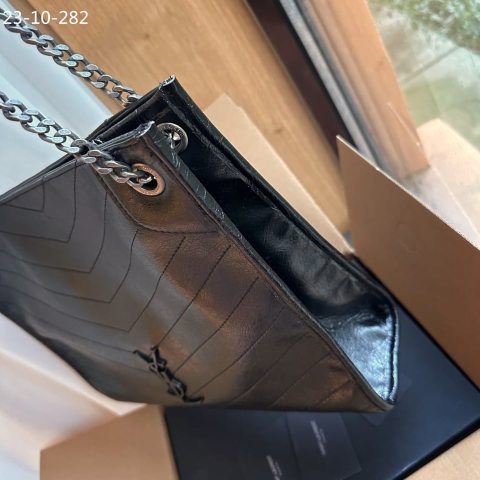 Saint Laurent Medium Niki Shopping Bag Black 33Cm view 7