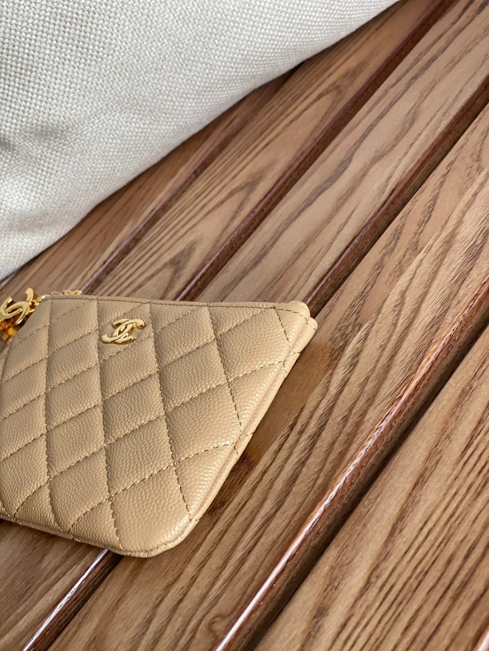 Chanel Zipped Wallet 14Cm Beige Caviar Gold Hardware view 7