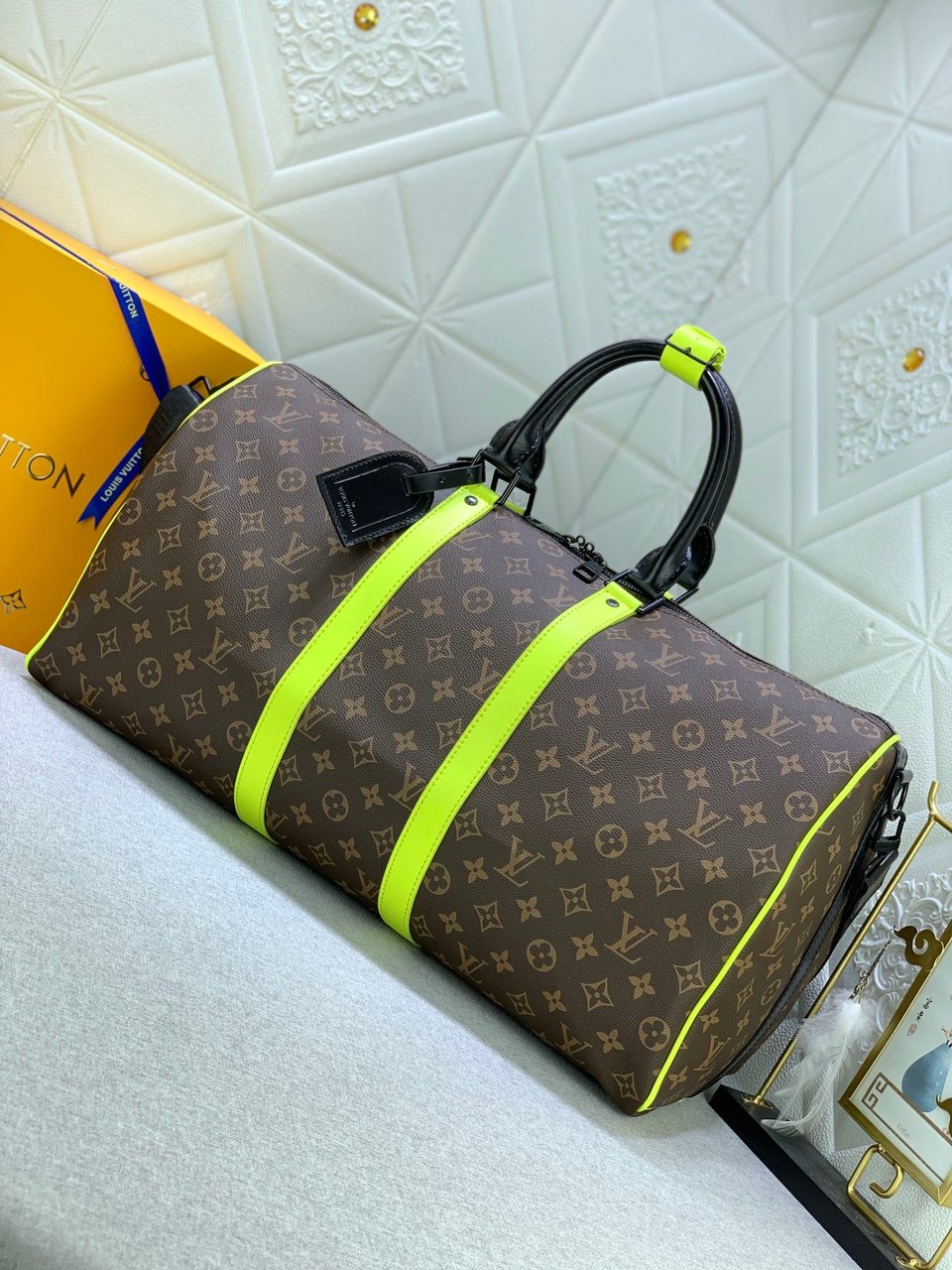 Louis Vuitton Keepall Bandouli Re 50 Brown And Chartreuse Macassar Canvas M45866 view 10