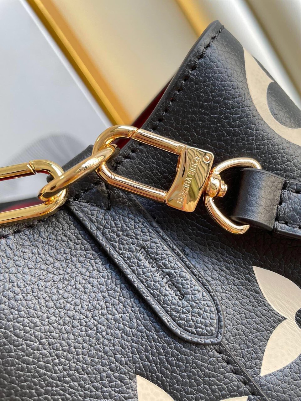 Louis Vuitton Néonoé Mm Bicolor Monogram Empreinte Leather – Women – Handbags Black 26cm/ 10.2in view 14