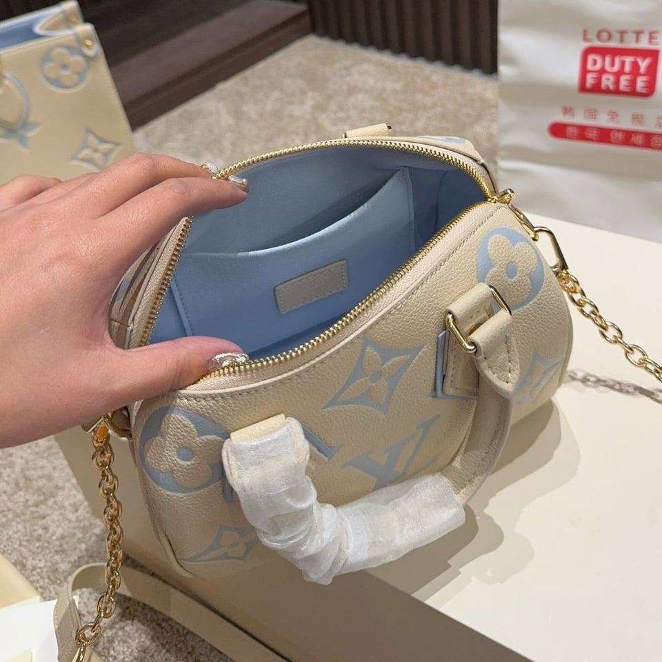 Louis Vuitton Speedy Bandoulière 20 Candy Blue 20Cm M46883 view 12