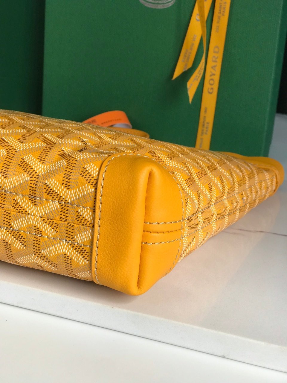 Goyard Conti Pouch 24 Cm Yellow Lambskin And Goyardine Canvas view 3