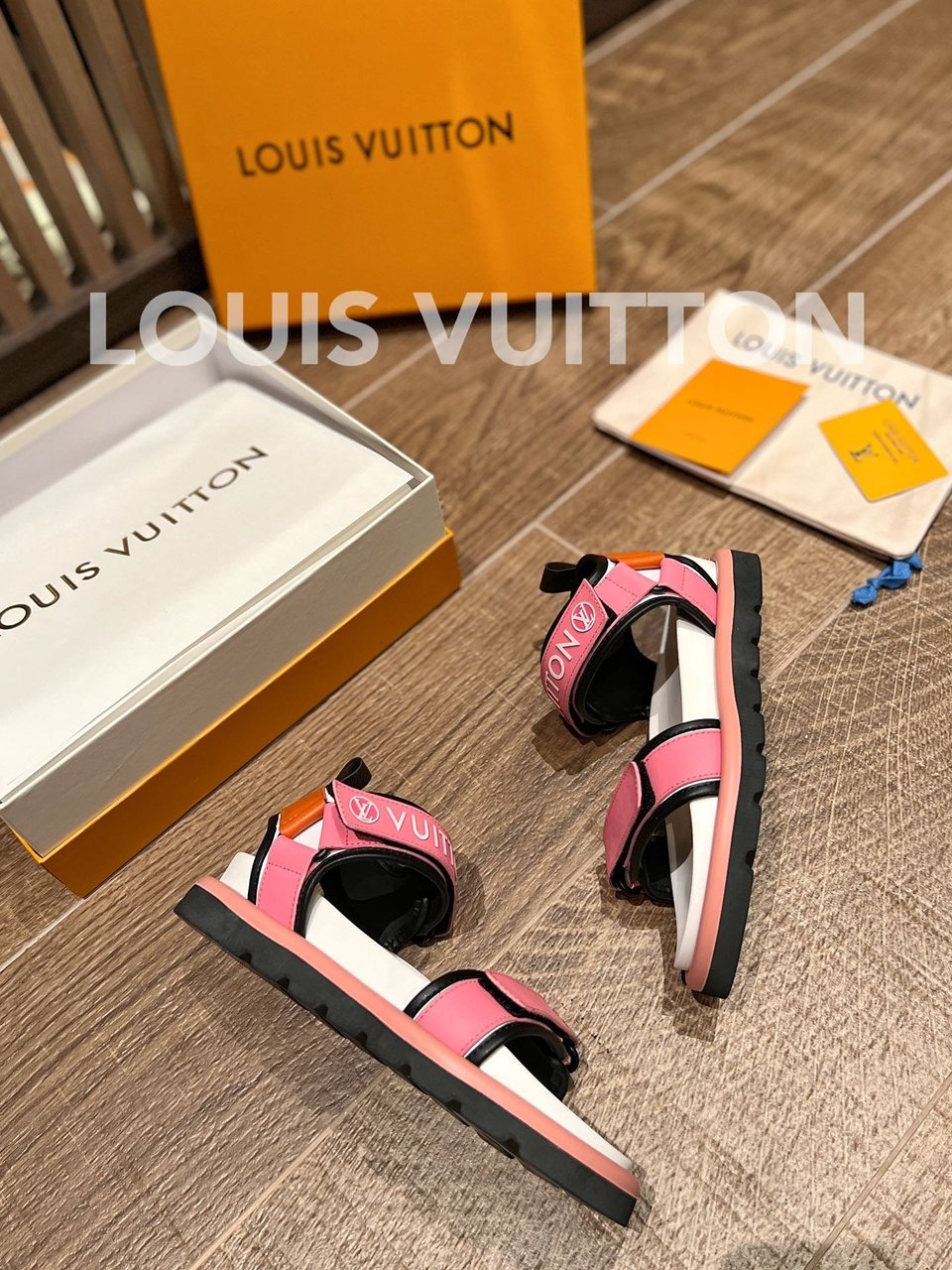 Louis Vuitton Pool Pillow Comfort Sandals Pink 1A9Oci view 5