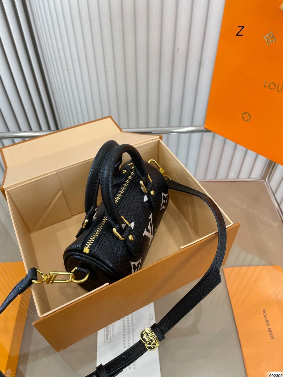 Louis Vuitton Nano Speedy Monogram Canvas Black 17Cm M81456 view 9
