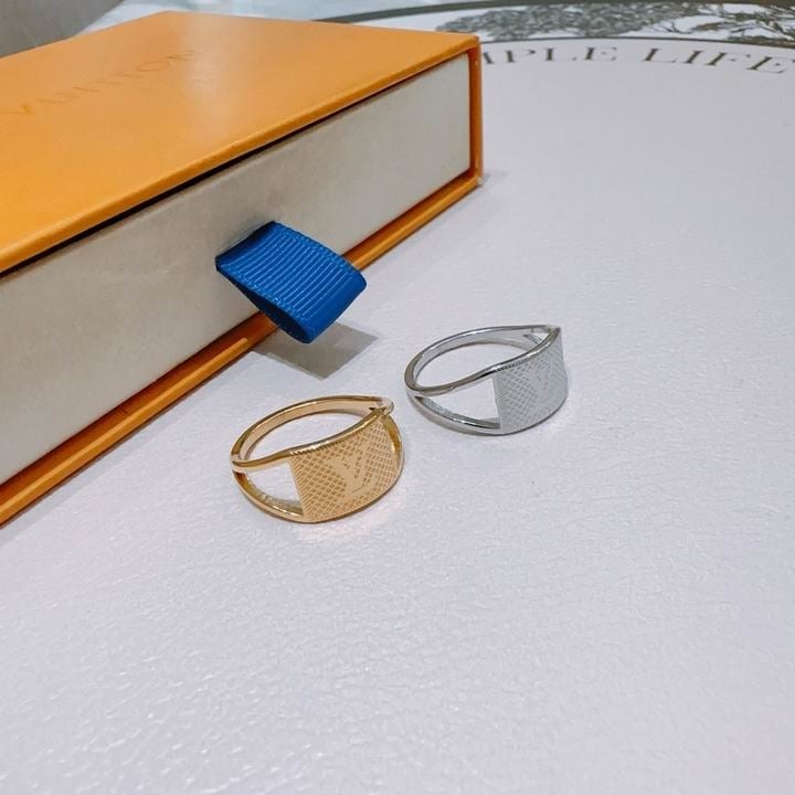 Louis Vuitton Ring Gold view 5