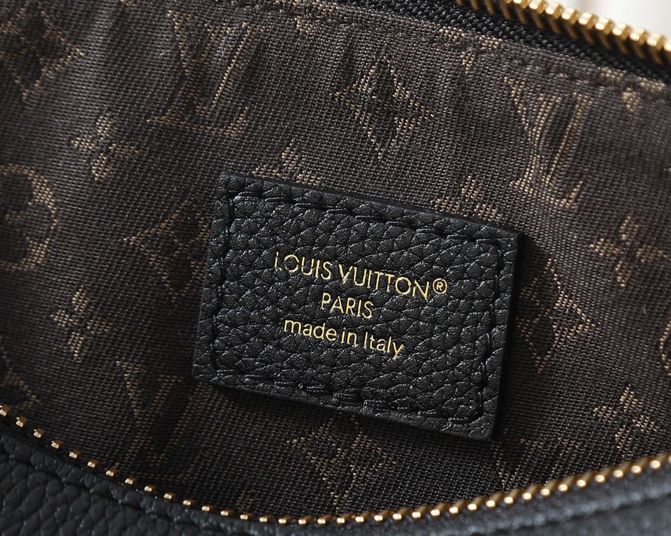 Louis Vuitton Multipass Bag Black 30cm M29195 view 10