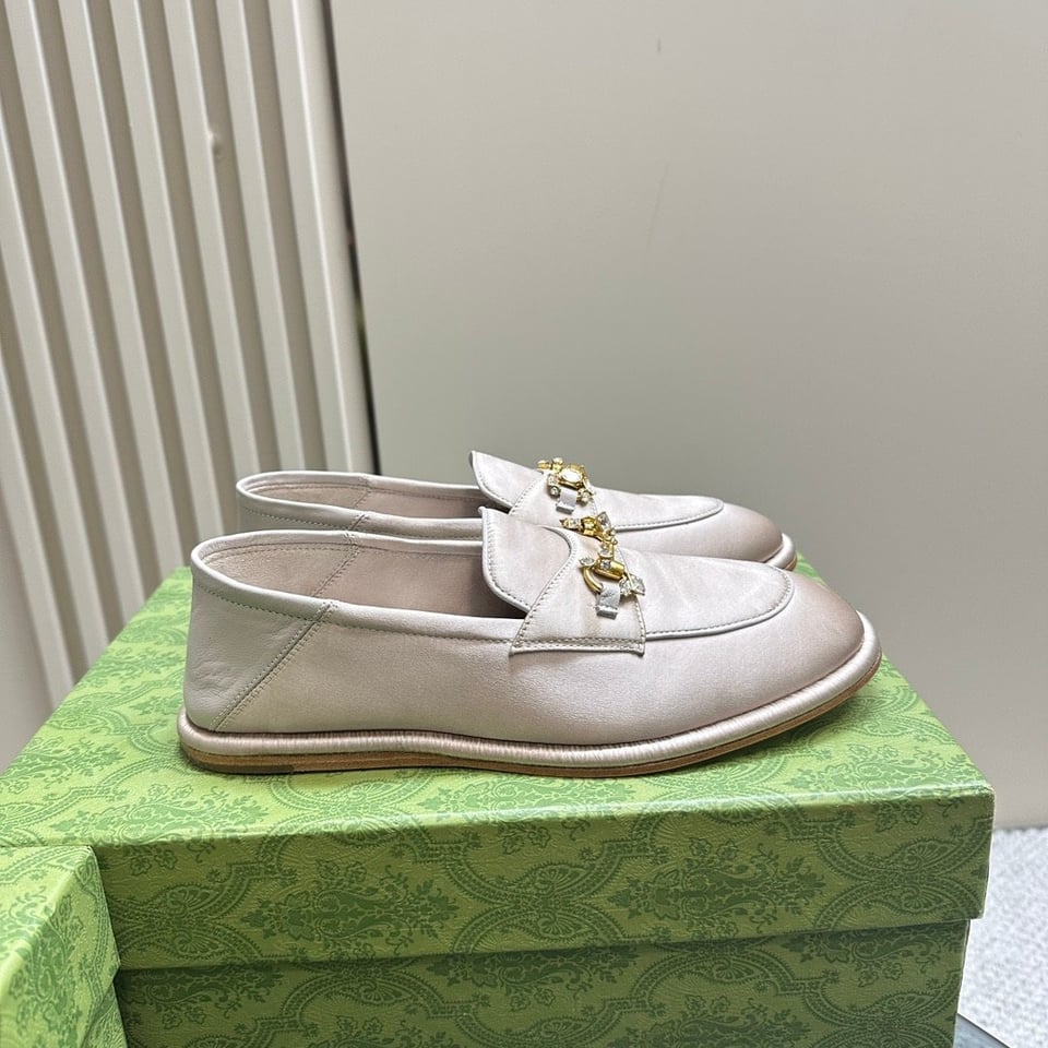 Gucci Women’S Horsebit Loafer With Crystals Beige view 9