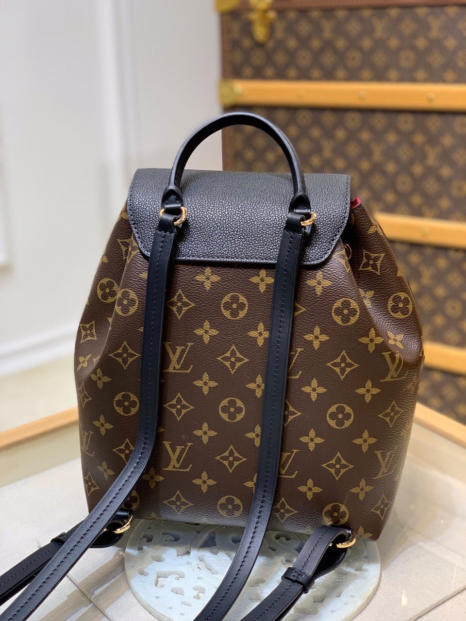 Louis Vuitton Montsouris 33Cm Black view 11