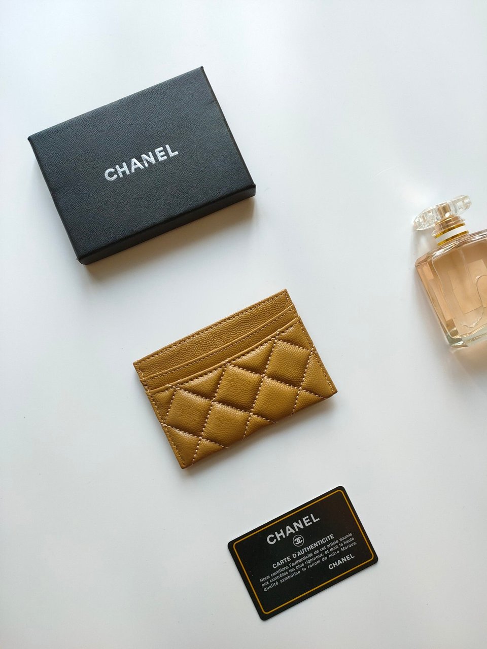 Chanel Card Holder 11.2 Amber Grained Calfskin Gold Icon view 6