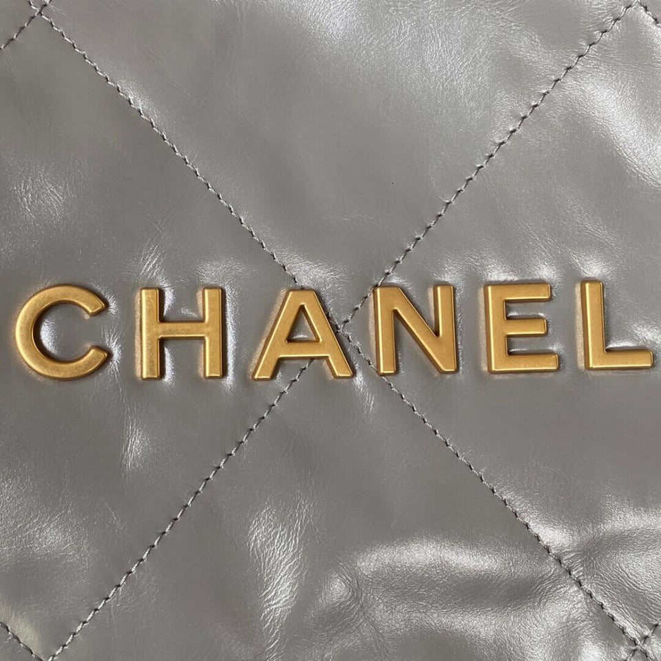 Chanel 22 Small Handbag Shiny Calfskin Grey With logo Gold view 5