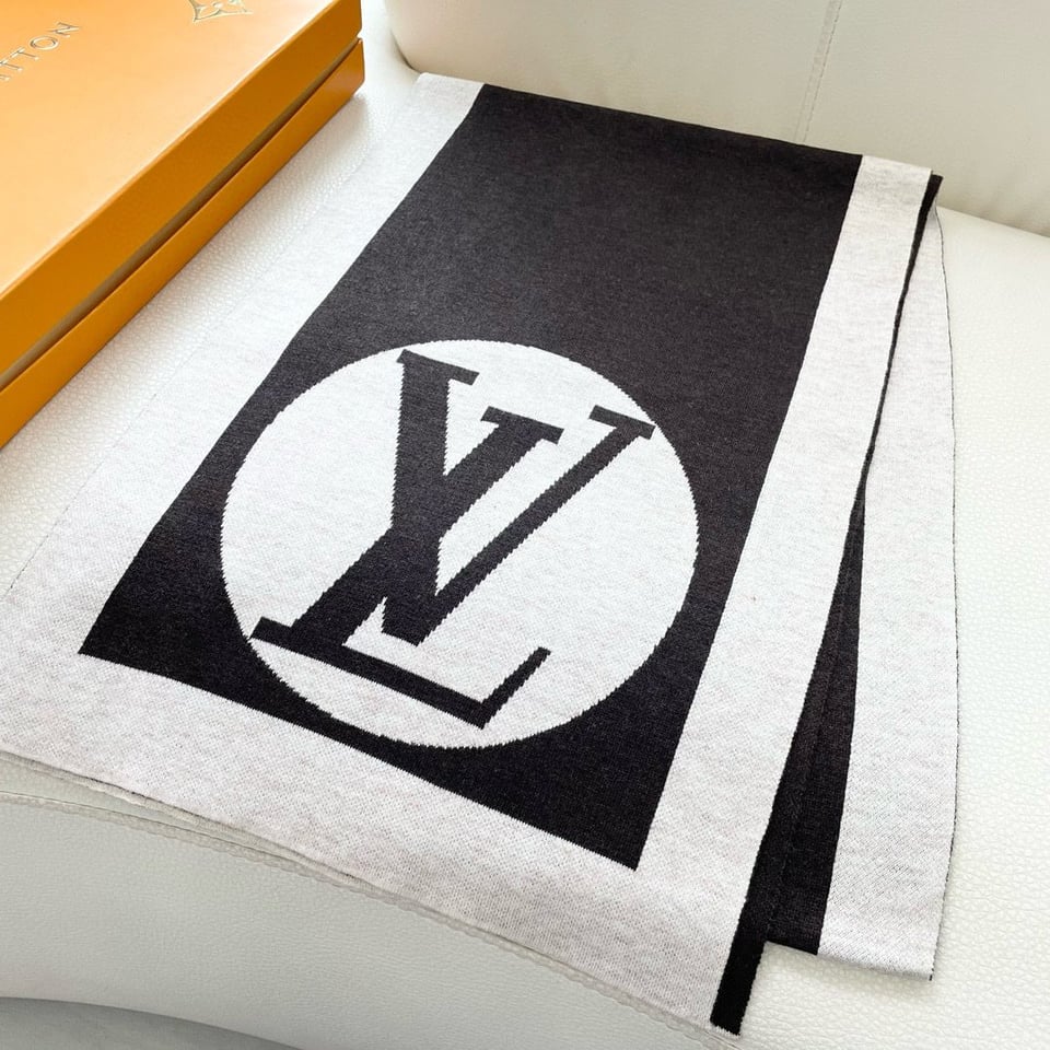 Louis Vuitton Monogram Cashmere Jacquard Scarf White-Brown For Women 180cm view 3