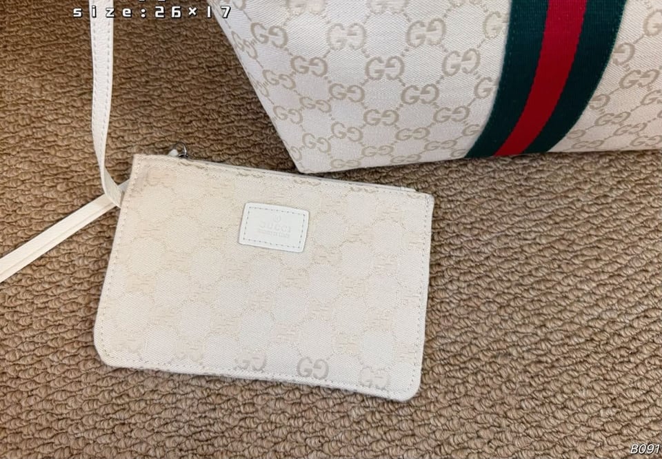 Gucci Giglio Small Tote Bag 25cm/9.8in Ivory GG Canvas 860845 view 11