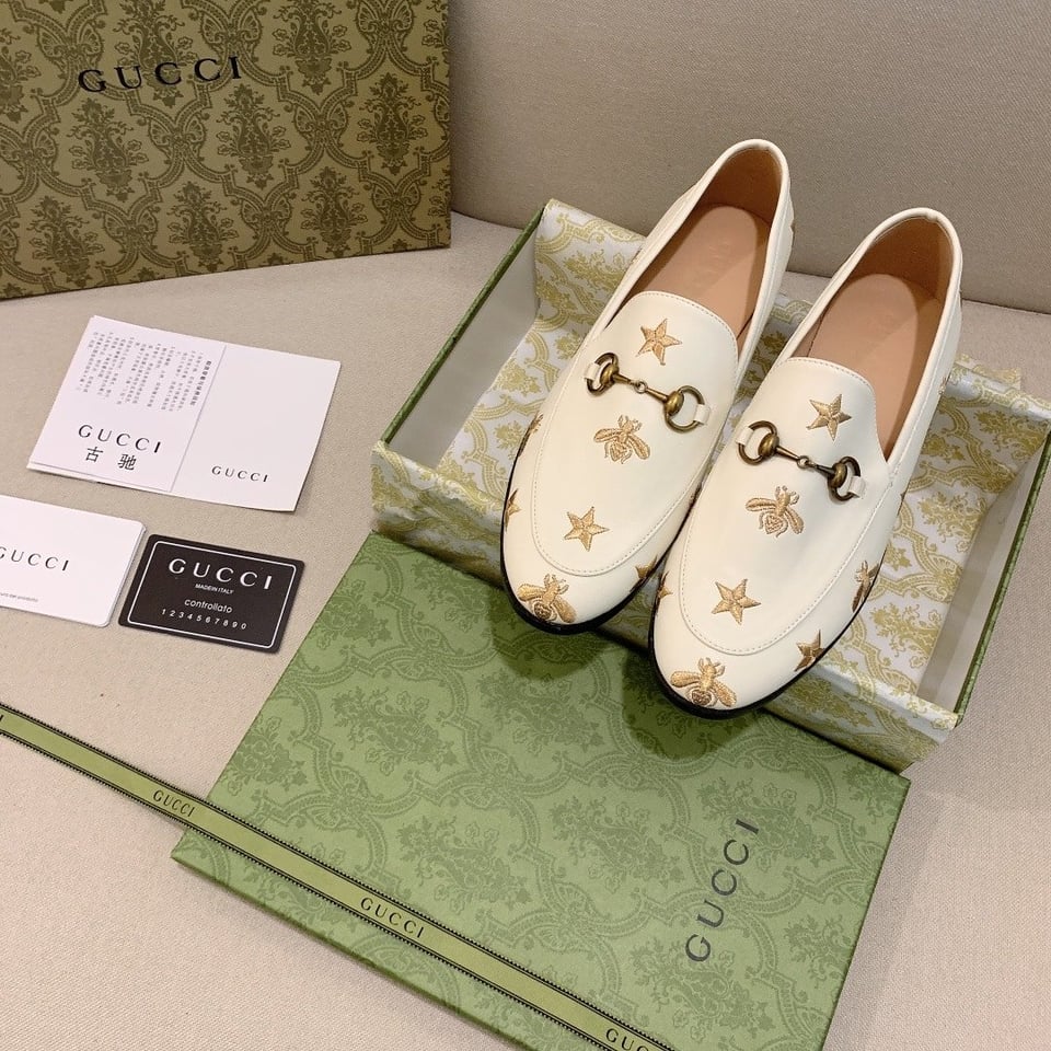 Gucci Jordaan Embroidered Bee And Starleather Loafer White view 8