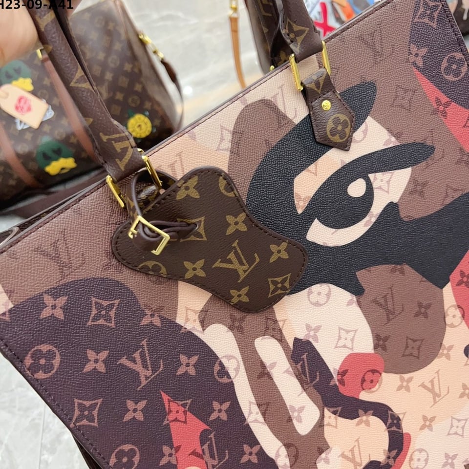 Louis Vuitton Sac Plat Nv Brown 39Cm M46679 view 4
