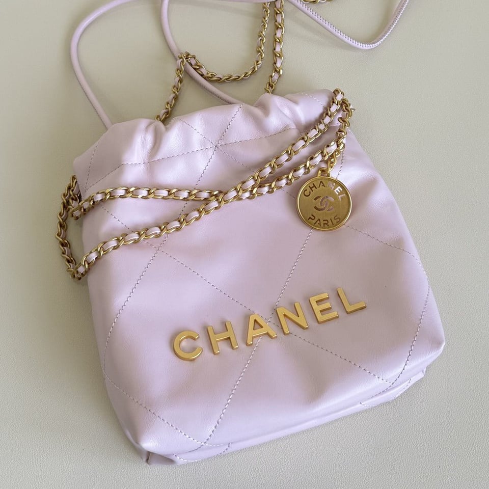 Chanel Hobo Mini 20Cm Candy Lambskin view 2