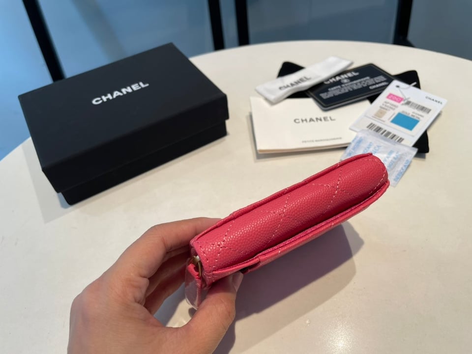 Chanel Zipped Coin Purse 11 Red Pink Grained Calfskin view 10