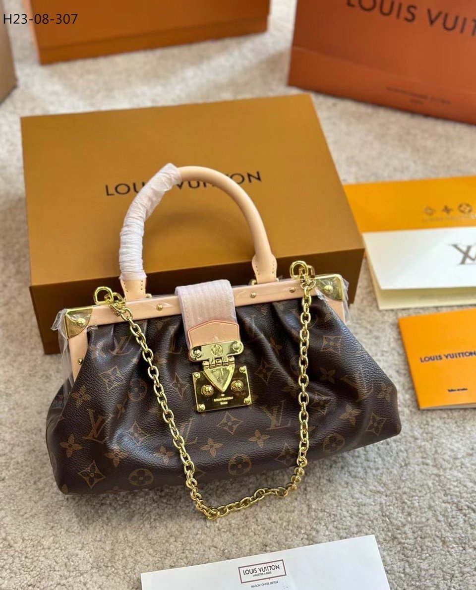 Louis Vuitton Monogram Clutch Bag Brown 28Cm M46544 view 3