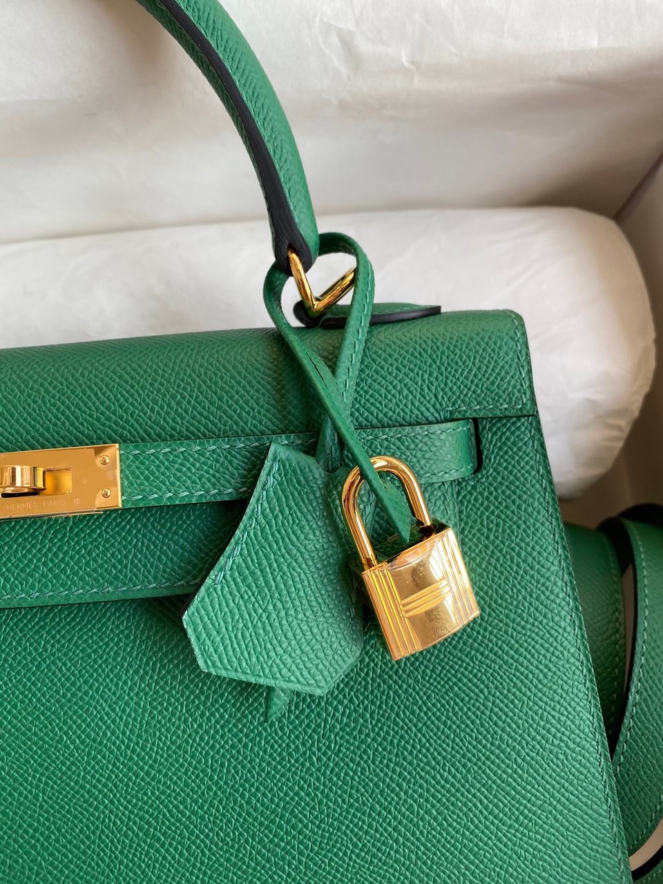 Hermes Kelly 25 Bag In Emerald Green Epsom Leather For Women 25cm/10in view 3