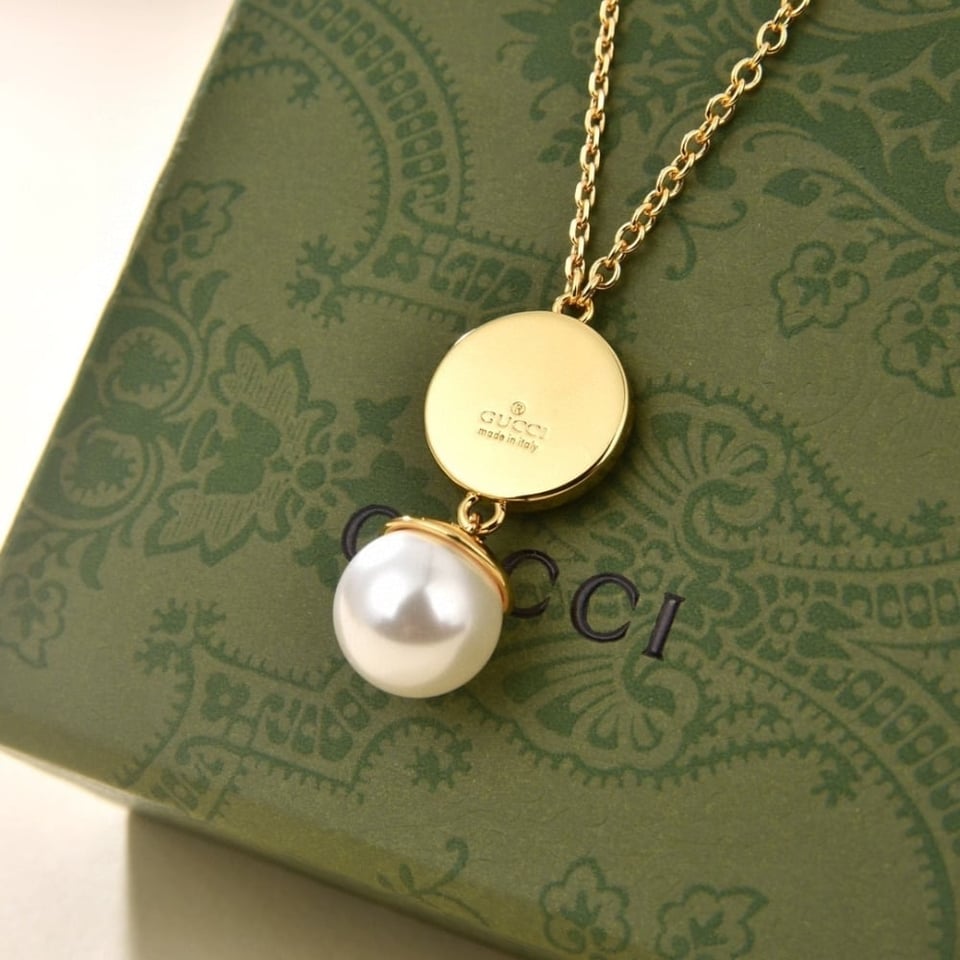Gucci Blondie Pendant Necklace Gold Tone 774620 I9757 8499 view 3
