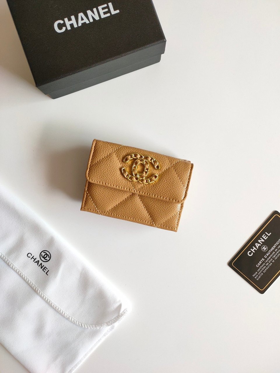 Chanel Trifold Purse 12 Amber Grained Calfskin Gold Icon view 3