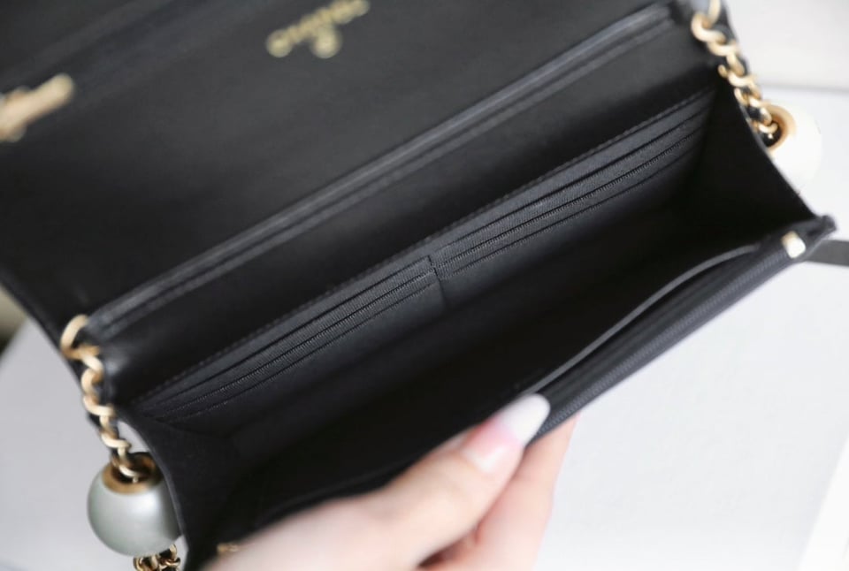Chanel 24S Woc 19Cm Black Calfskin Pearl Ball view 8