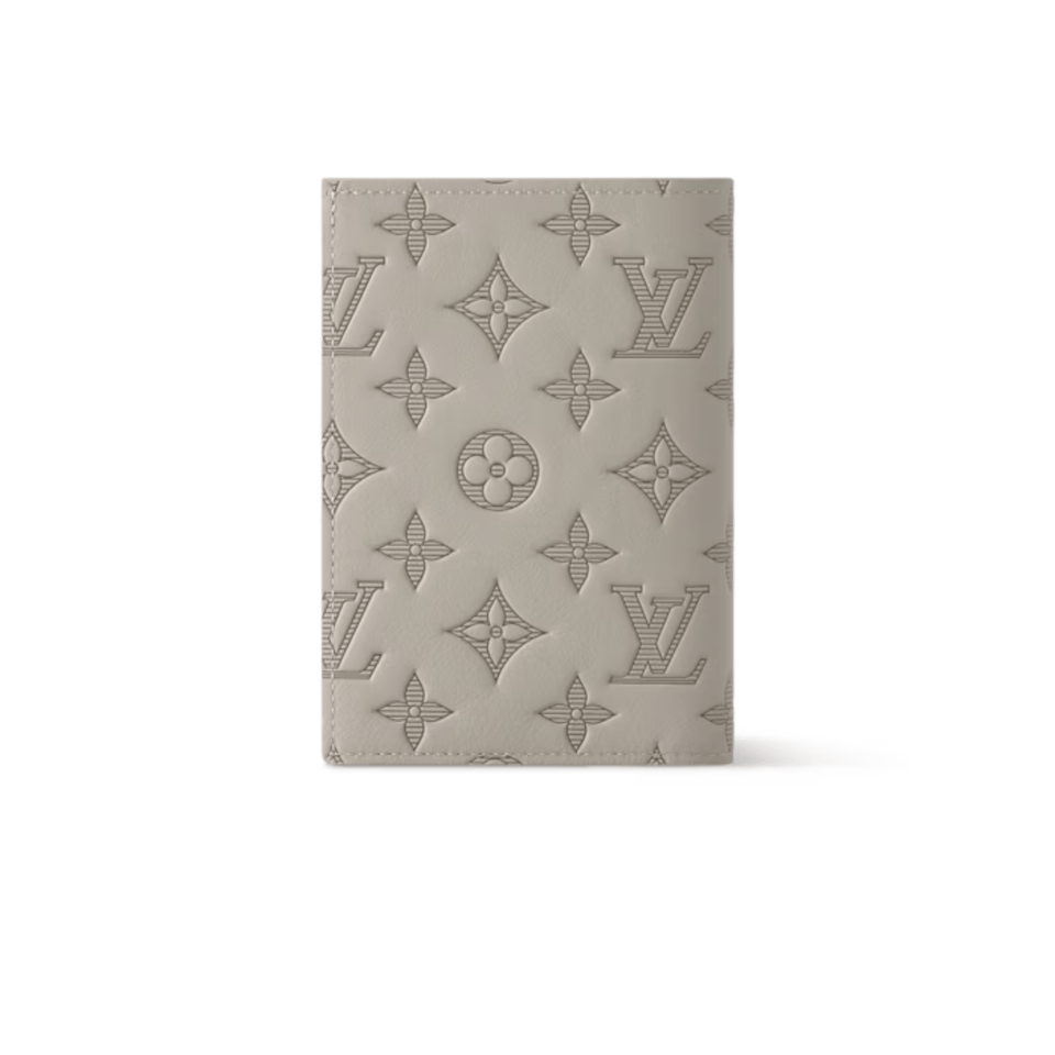 Louis Vuitton Sand Passport Cover For Women 10cm M14798 view 5