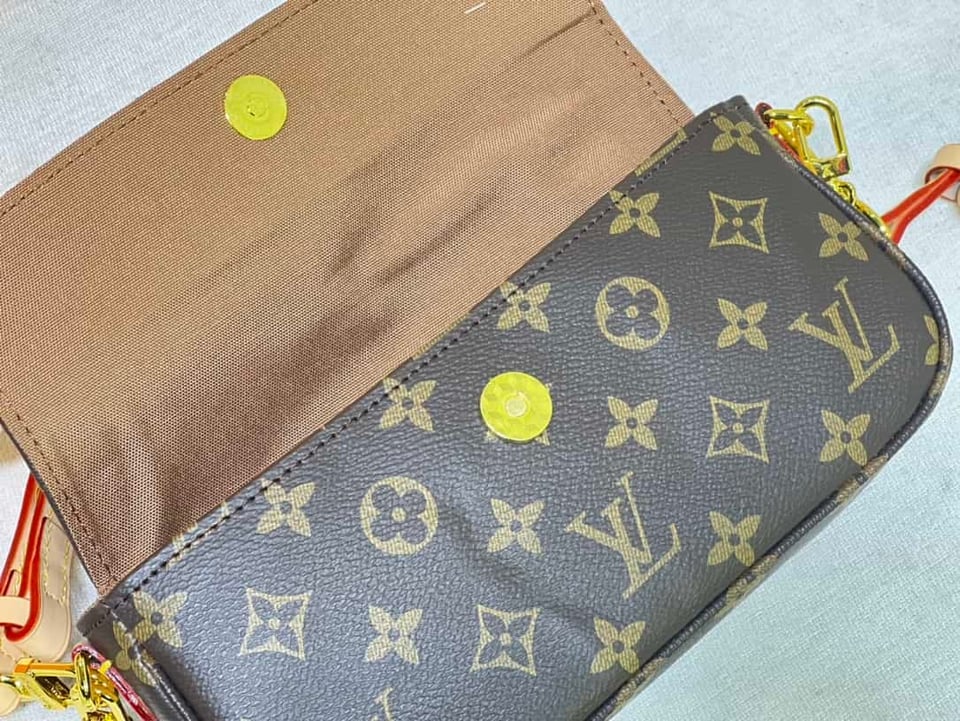 Louis Vuitton Ivy Wallet On Chain Bag view 4