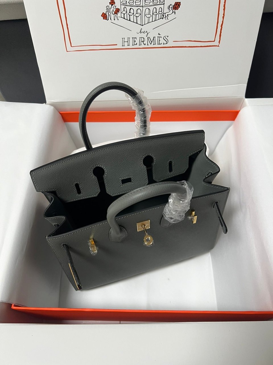Hermes Birkin Sellier Girs Etan Epsom Leather Gold Hardware view 4