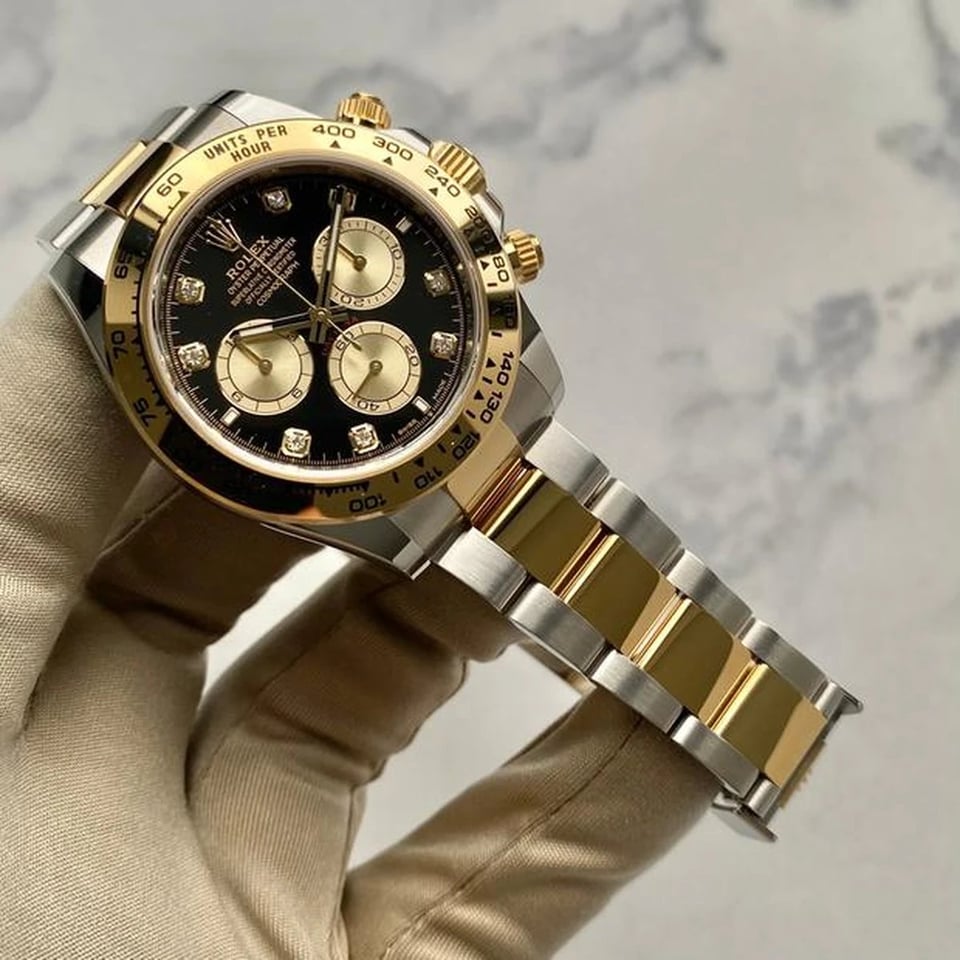 Rolex Daytona 40 mm Bright black Dial 126503 view 6