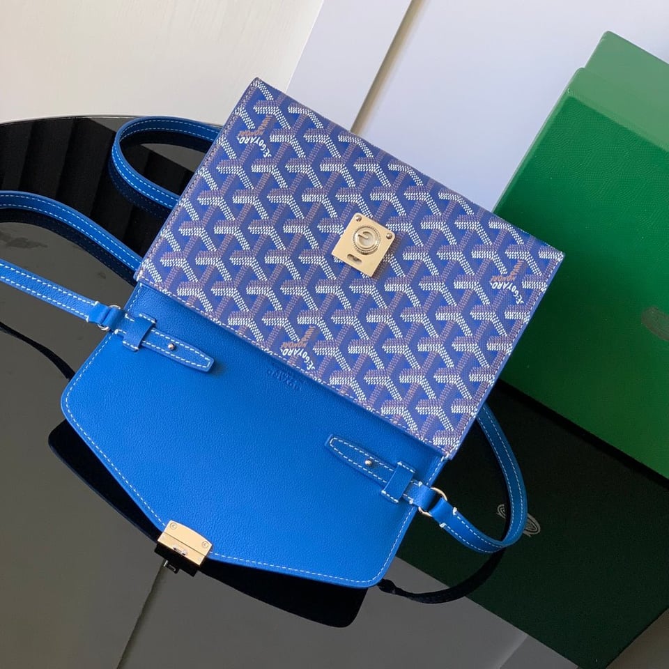 Goyard Chypre Wallet-Pouch 21 Cm Sapphire Blue Goyardine Canvas And Calfskin view 7