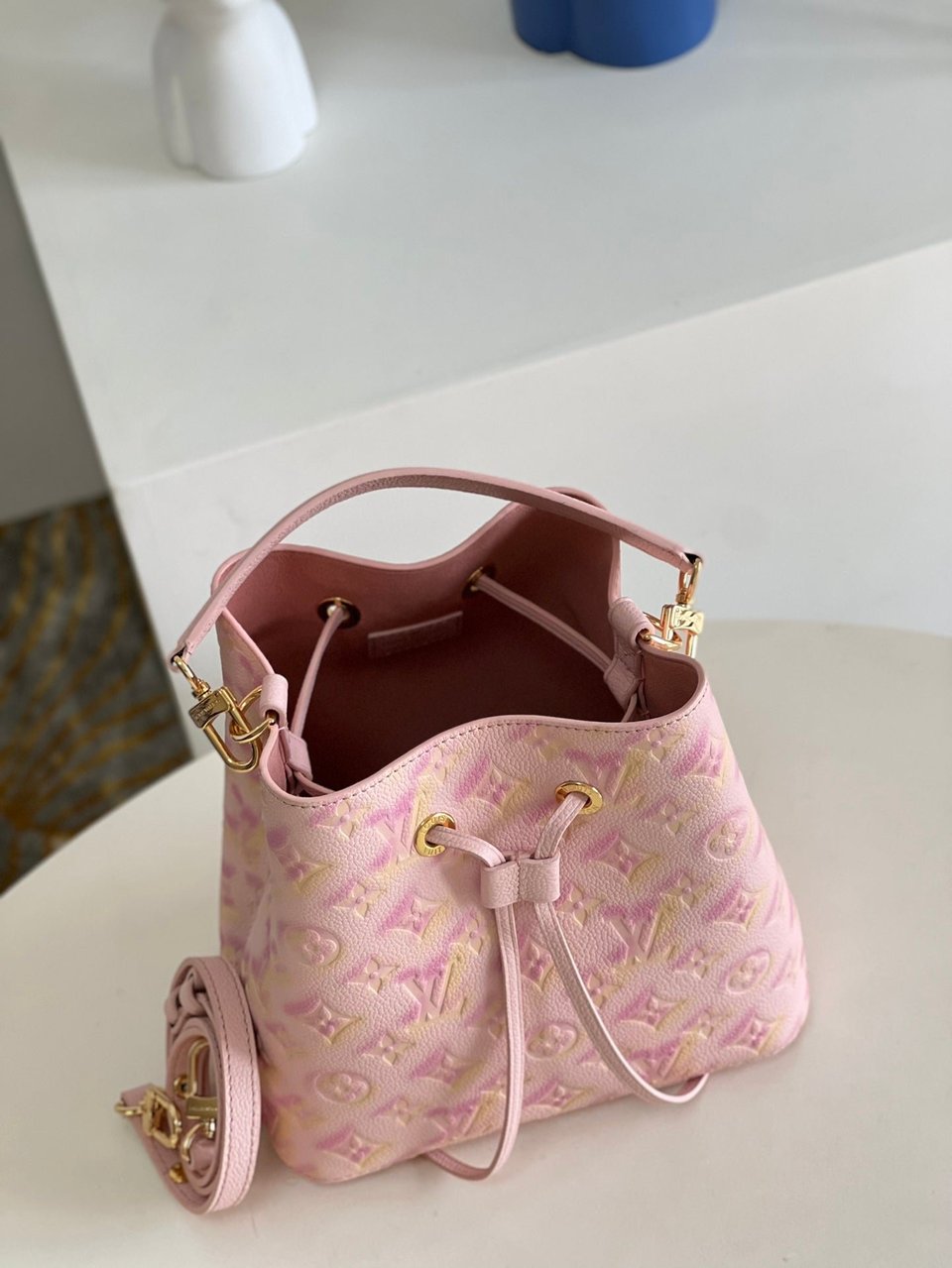 Louis Vuitton N Ono Bb 20Cm Pink view 10