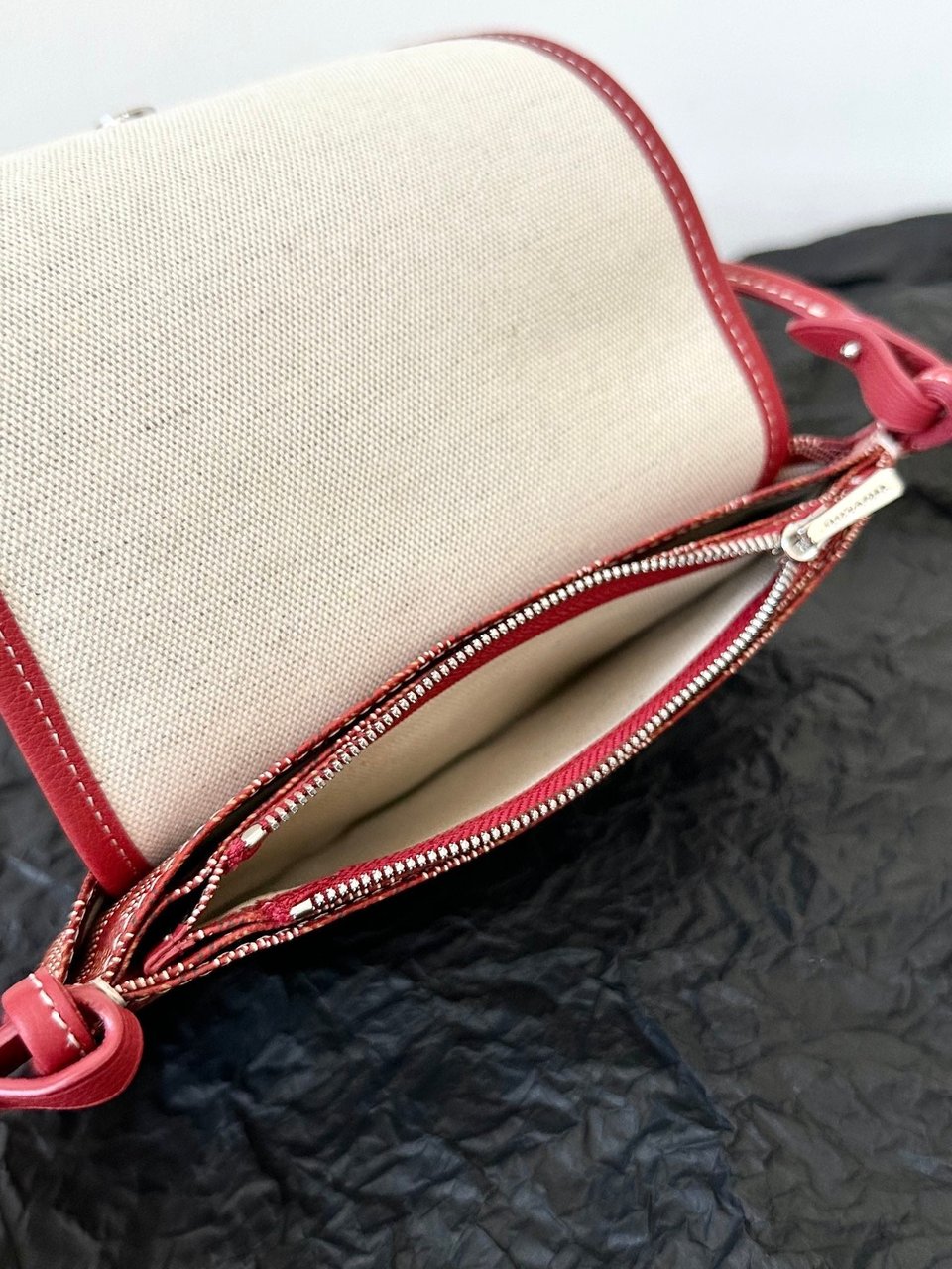 Goyard Plumet Pocket Wallet 20 Cm Classic Red Goyardine Canvas And Lambskin Trim view 4