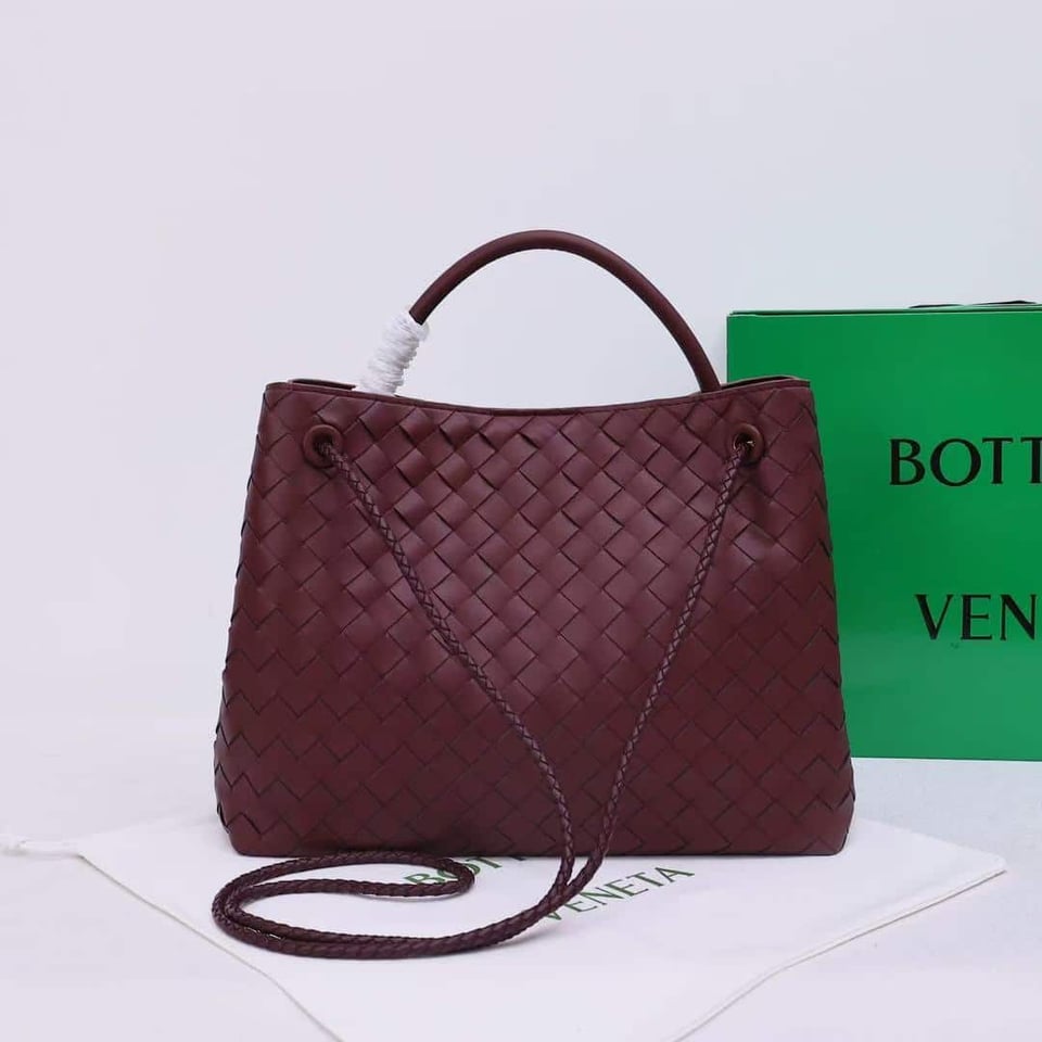 Bottega Veneta Andiamo Leather Top Handle Barolo 25Cm view 4