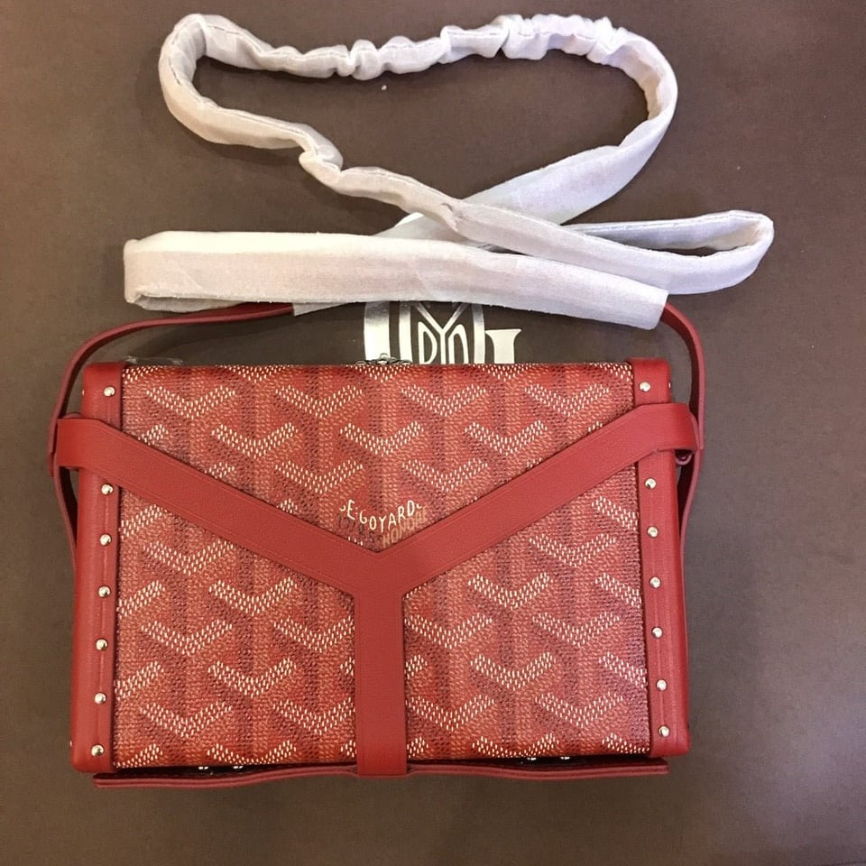 Goyard Minaudiere Trunk Bag 17Cm Red Canvas view 2