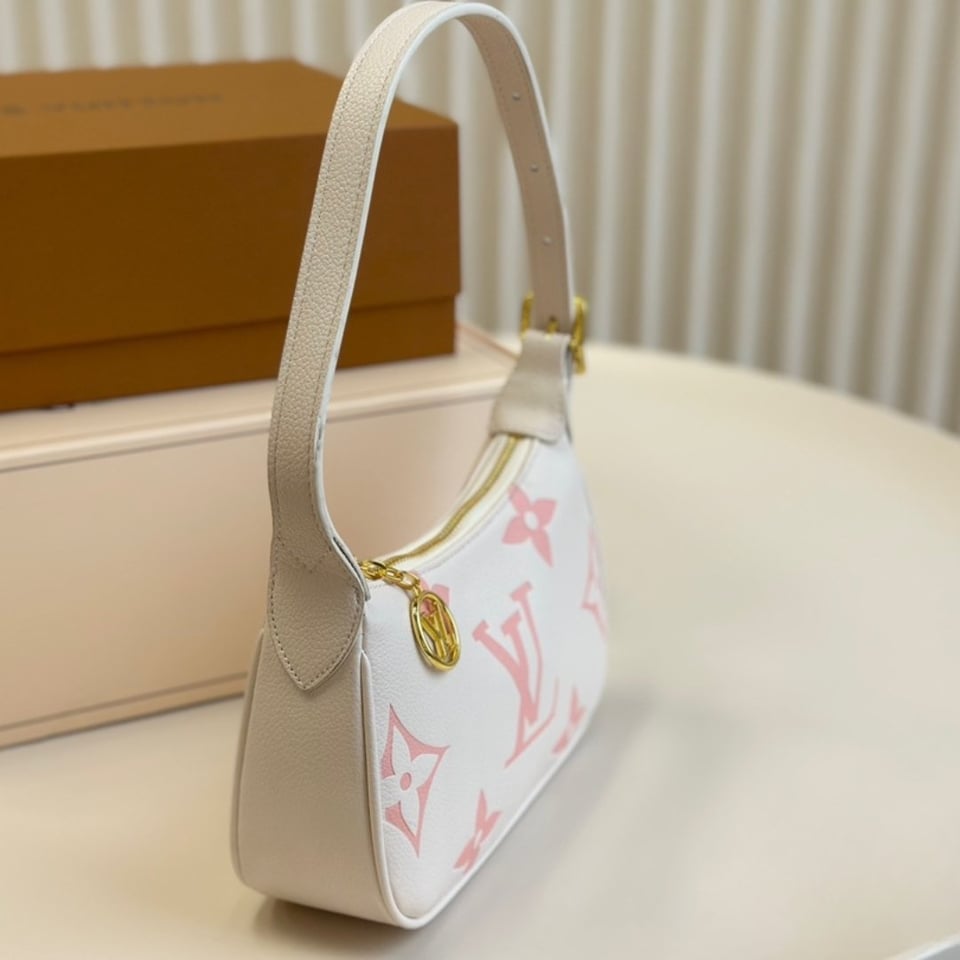 Louis Vuitton Mini Moon Bag In Latte White And Chamallow Pink 21Cm M24108 view 4