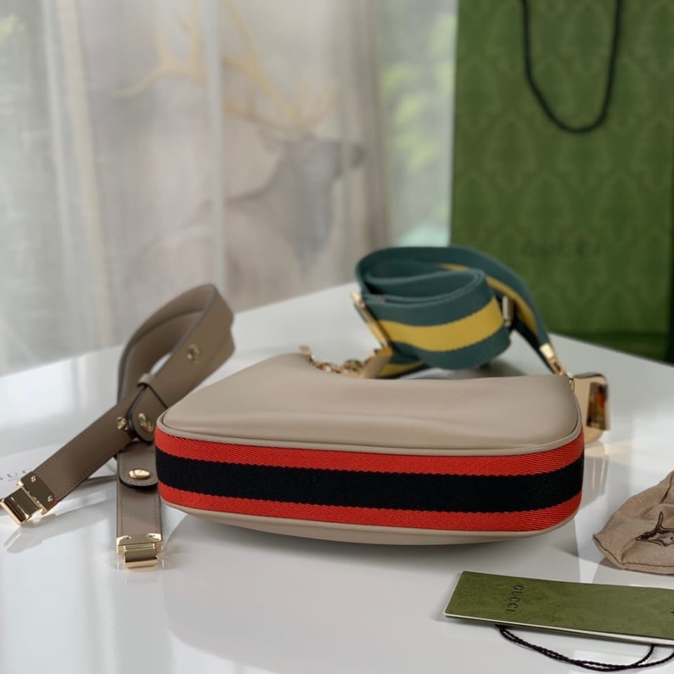 Gucci Oatmeal Leather Attache Small Shoulder Bag view 7